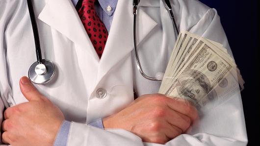 102948862-GettyImages-CA08326.530x298