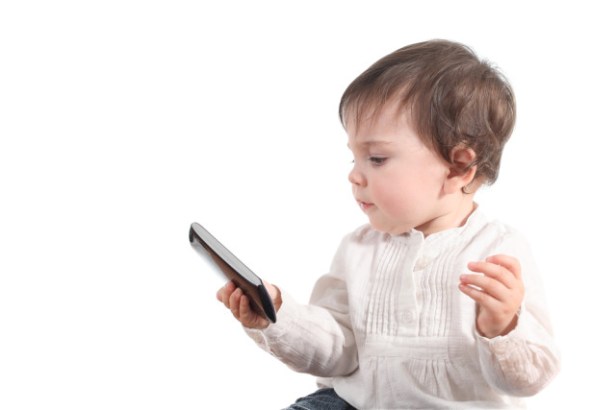 baby with smartphone