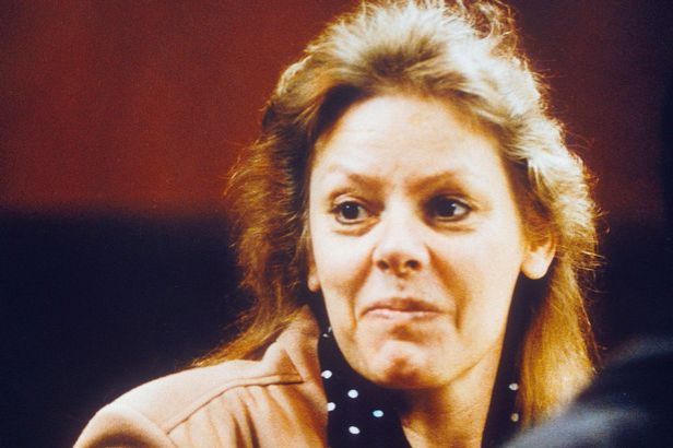 SERIAL-KILLER-AILEEN-WUORNOS-1992.jpg