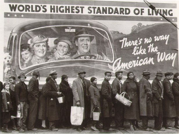 1937-bread-line-during-louisville-flood