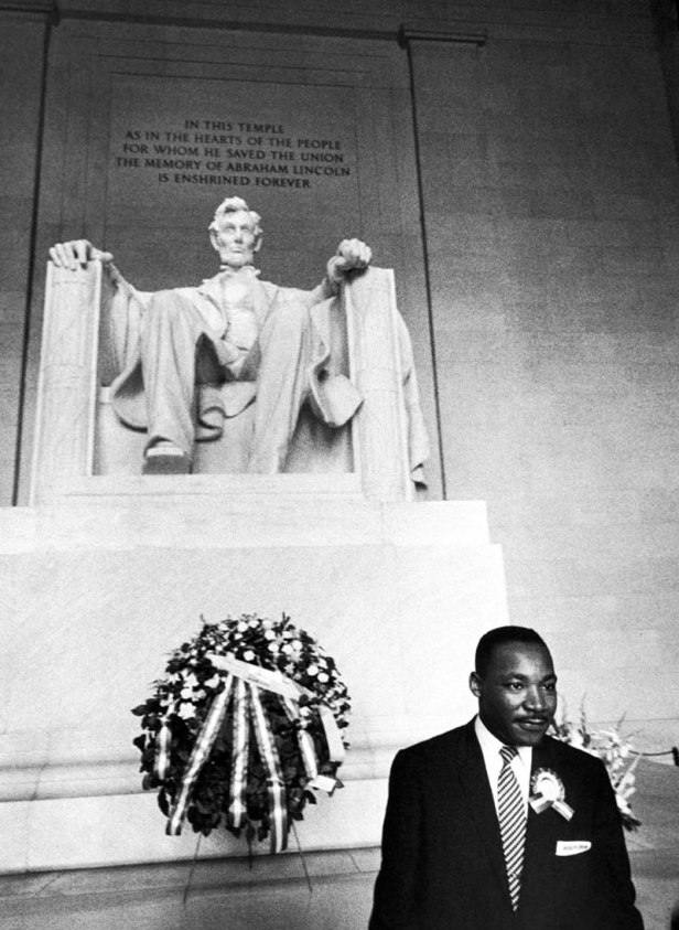 martin-luther-king-jr-in-front-of-lincoln-memorial